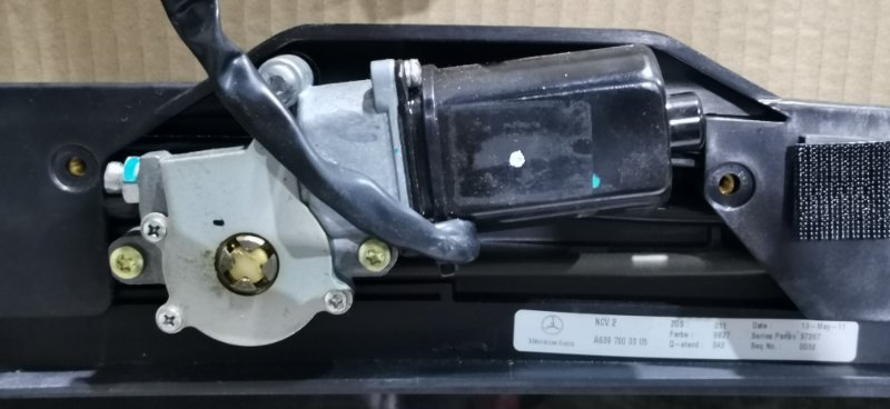 Люк Mercedes VIANO 2011 639 рест