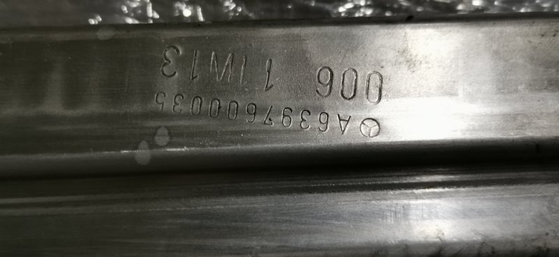 Направляющая сдвижной двери Mercedes VIANO 2011 639 рест