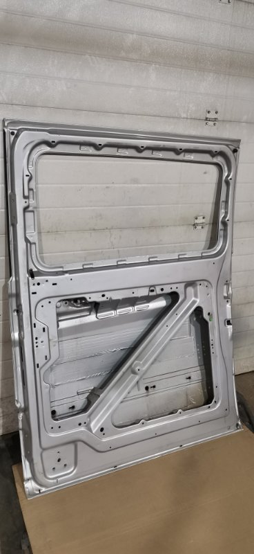 Дверь сдвижная Mercedes VIANO 2011 639 рест