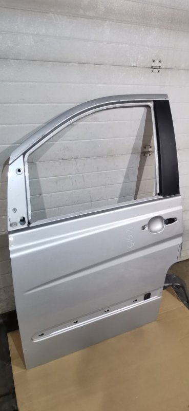 Дверь Mercedes VIANO 2011 639 рест