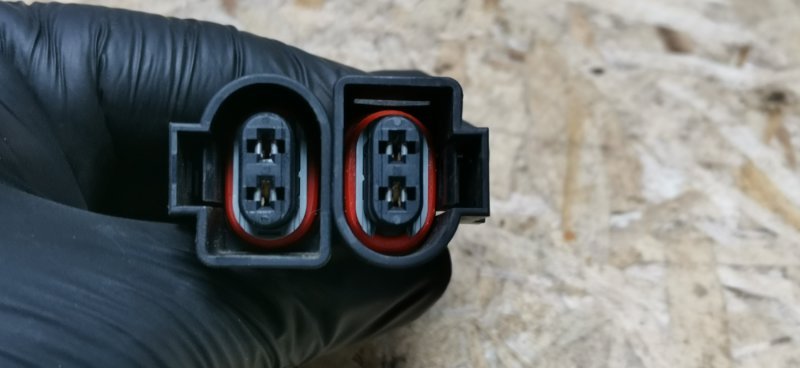 Разъем насоса бачка омывателя Mercedes VIANO 2011 639 рест