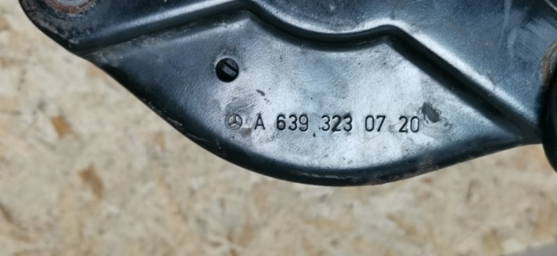 Опора стойки Mercedes VIANO 2011 639 рест