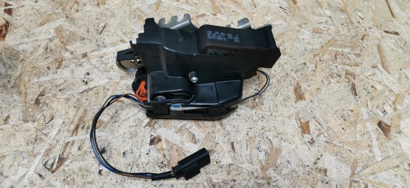 Замок сдвижной двери Mercedes VIANO 2011 639 рест