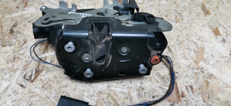 Замок сдвижной двери Mercedes VIANO 2011 639 рест