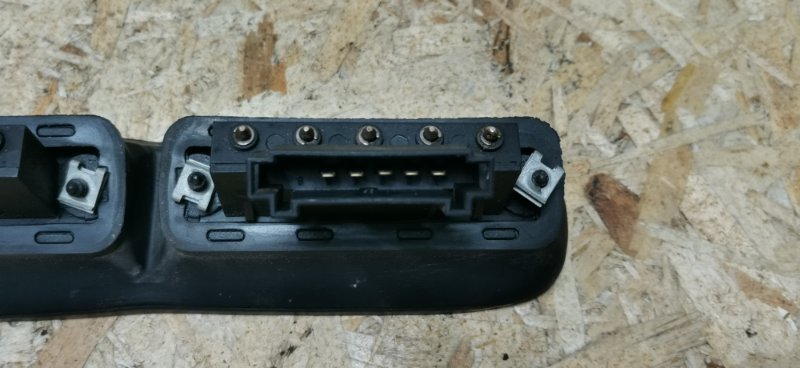 Контакты сдвижной двери Mercedes VIANO 2011 639 рест