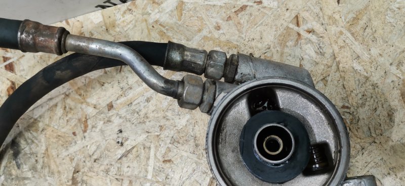 Корпус масляного фильтра Mercedes W123 1978 230