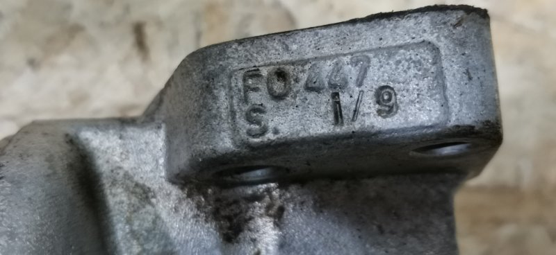 Корпус масляного фильтра Mercedes W123 1978 230