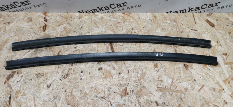 Уплотнитель двери Mercedes VIANO 2011 639 рест