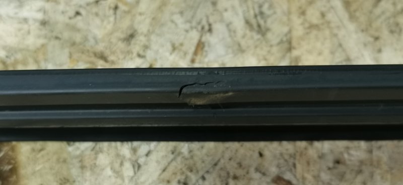 Уплотнитель сдвижной двери Mercedes VIANO 2011 639 рест