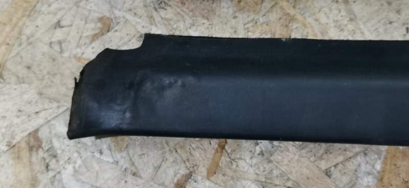 Молдинг стекла Mercedes VIANO 2011 639 рест