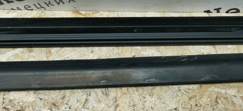 Молдинг стекла Mercedes VIANO 2011 639 рест