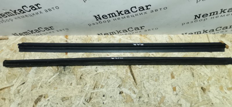 Молдинг стекла Mercedes VIANO 2011 639 рест