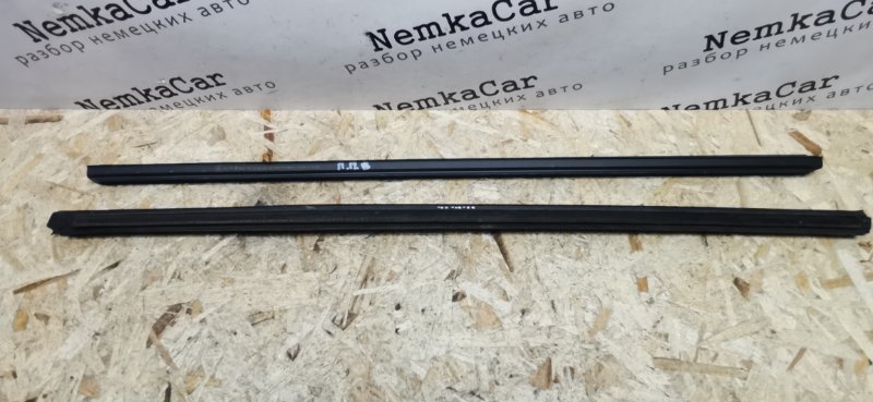 Молдинг стекла Mercedes VIANO 2011 639 рест