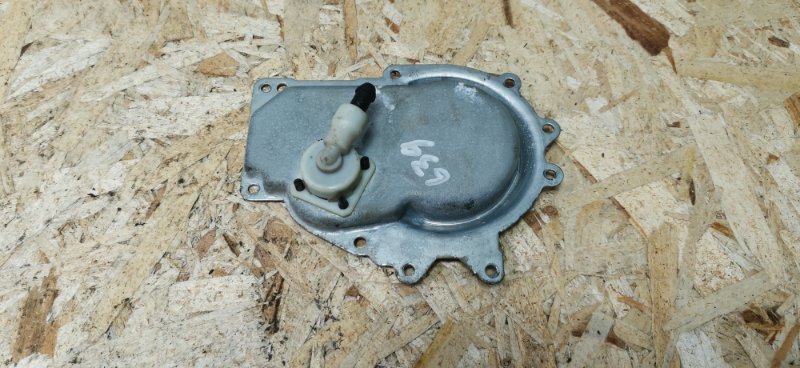 Крышка мотора стеклоочистителя Mercedes VIANO 2011 639 рест