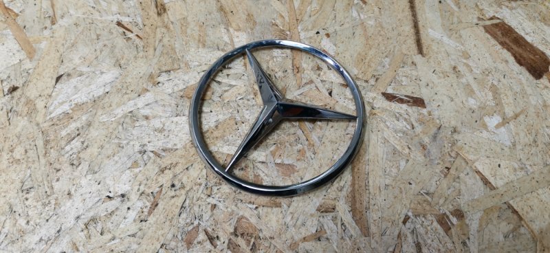 Эмблема на крышку багажника Mercedes VIANO 2011 639 рест