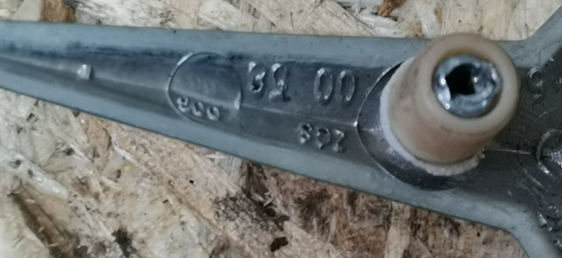 Эмблема на крышку багажника Mercedes VIANO 2011 639 рест