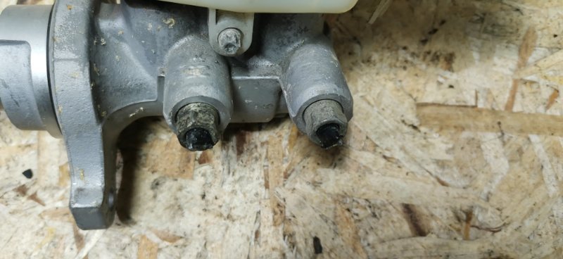 Главный тормозной цилиндр OPEL ASTRA H 2008 Хэтчбек