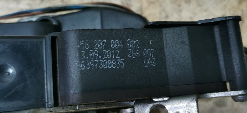 Замок сдвижной двери Mercedes VIANO 2011 639 рест