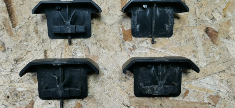 Заглушка полозьев сиденья Mercedes VIANO 2011 639 рест