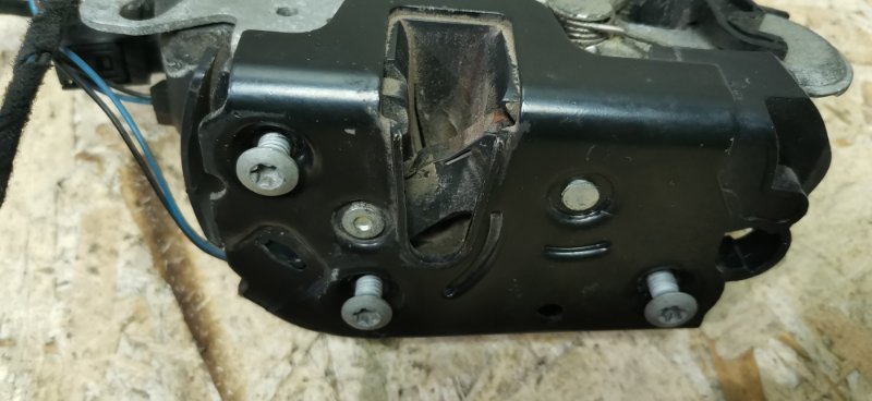 Замок двери Mercedes VIANO 2011 639 рест