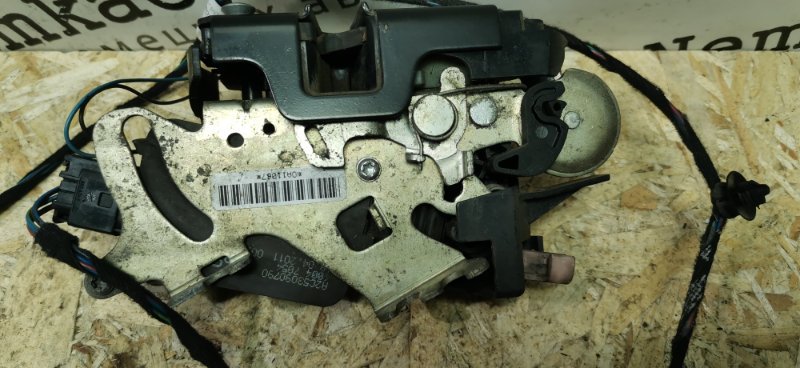 Замок двери Mercedes VIANO 2011 639 рест