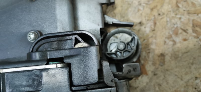 Замок двери Mercedes VIANO 2011 639 рест