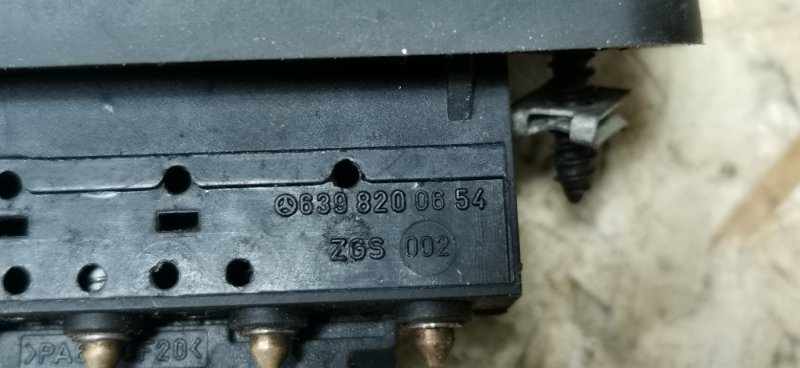 Контакты сдвижной двери Mercedes VIANO 2011 639 рест