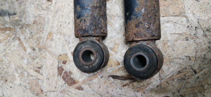 Амортизатор Mercedes VIANO 2011 639 рест