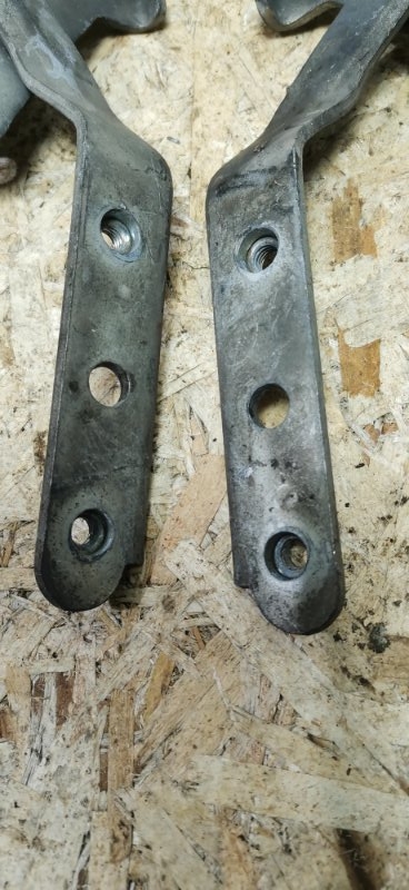 Петли капота Mercedes VIANO 2011 639 рест