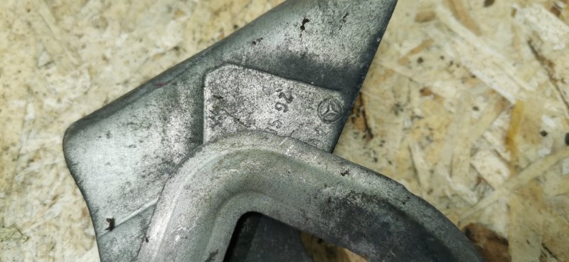 Петли капота Mercedes VIANO 2011 639 рест