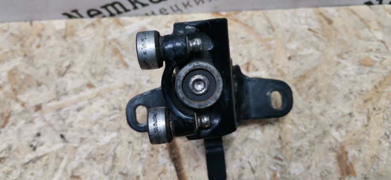 Ролик сдвижной двери Mercedes VIANO 2011 639 рест