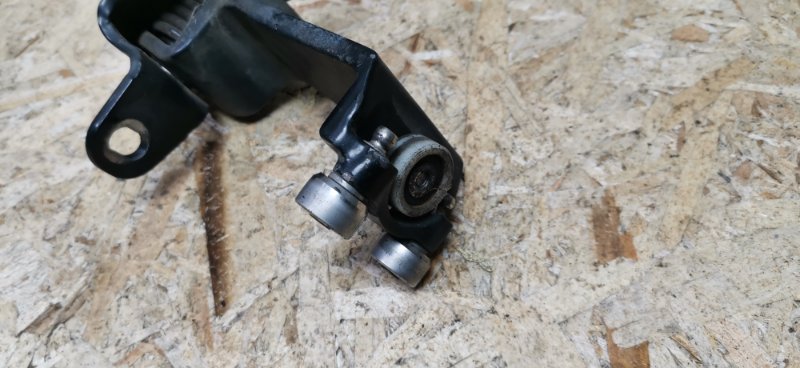 Ролик сдвижной двери Mercedes VIANO 2011 639 рест