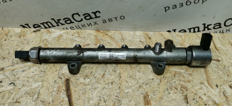 Топливная рампа с регулятором Mercedes VIANO 2011 639 рест