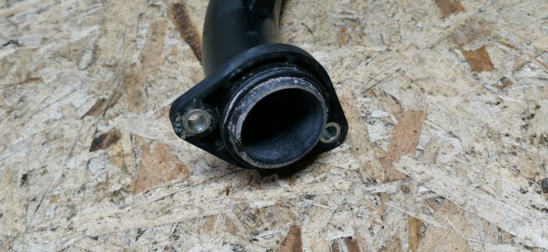 Фланец системы охлаждения Mercedes VIANO 2011 639 рест