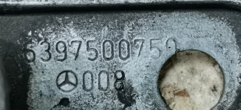 Замок капота Mercedes VIANO 2011 639 рест