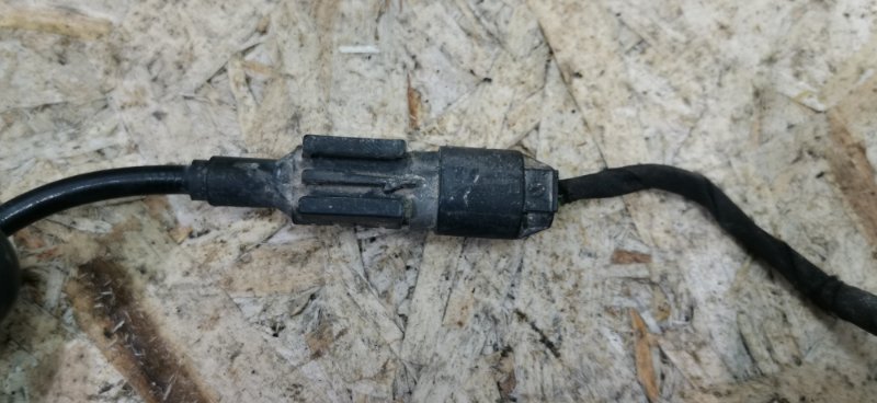 Провод датчика износа колодок Mercedes VIANO 2011 639 рест