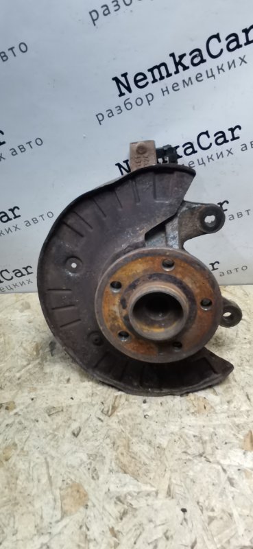 Кулак поворотный Mercedes VIANO 2011 639 рест