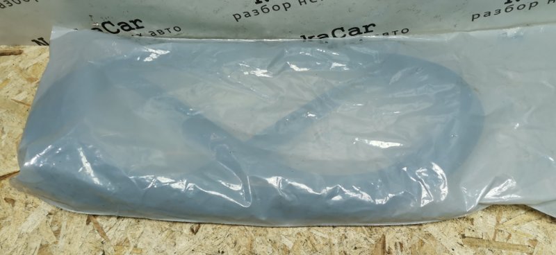 Уплотнительная резинка багажника Mercedes W123 Седан