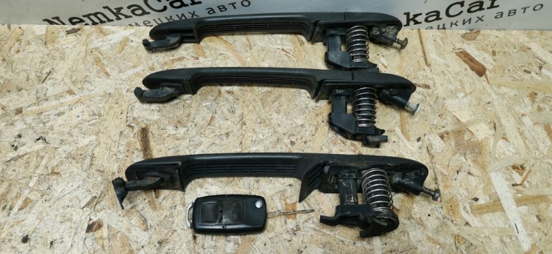 Ручки дверей к-т Mercedes Vito 1998 638