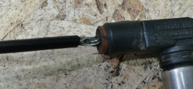 Датчик коленвала Mercedes W124 1989 E260