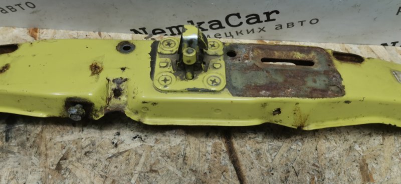 Рамка радиатора Mercedes w123 1980 Седан