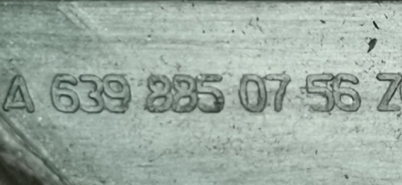 Кронштейн бампера ПАРА Mercedes VIANO 2011 639 рест