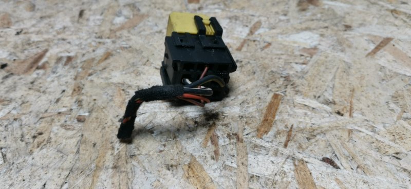 Реле Mercedes VIANO 2011 639 рест