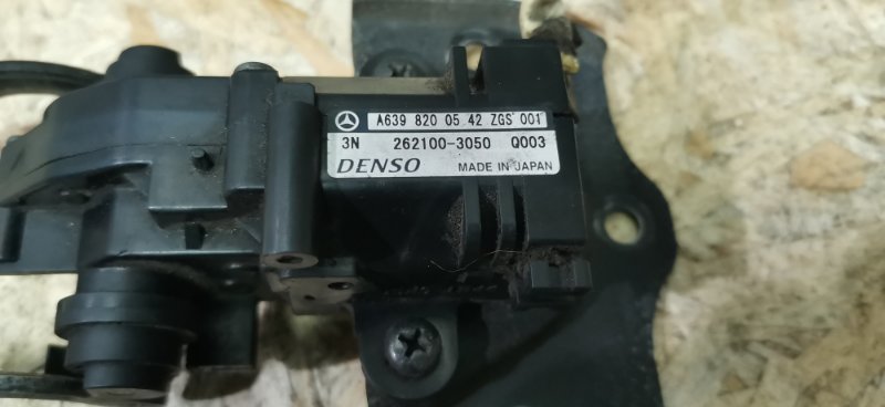 Мотор бокового стекла Mercedes VIANO 2011 639 рест