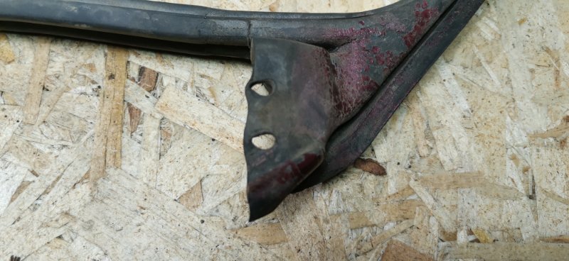 Уплотнитель двери Mercedes W124 1993 E320