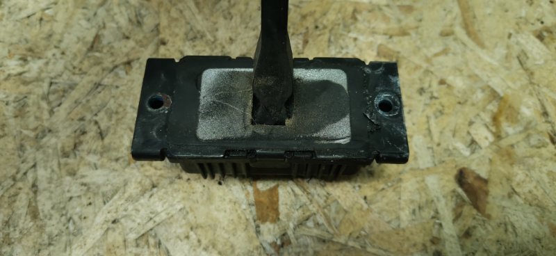 Ограничитель двери Mercedes VIANO 2011 639 рест