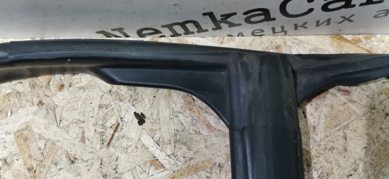 Уплотнитель двери Mercedes VIANO 2011 639 рест