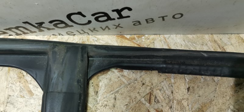 Уплотнитель двери Mercedes VIANO 2011 639 рест