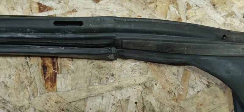 Уплотнитель двери Mercedes VIANO 2011 639 рест