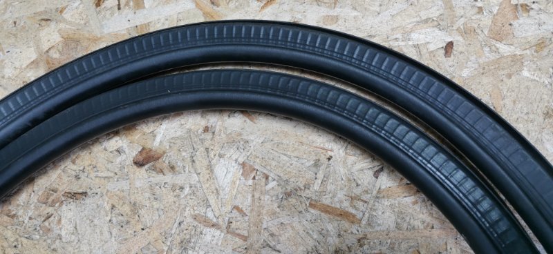 Уплотнитель двери Mercedes VIANO 2011 639 рест